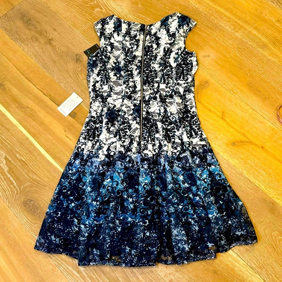 Gabby Skye Fit and Flare Dress Size 10 Pearl and Navy - Picture 5 of 11